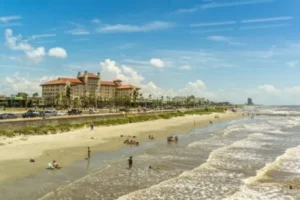 Scenic Galveston beach view for travelers planning a Houston to Galveston day trip with a private shuttle.