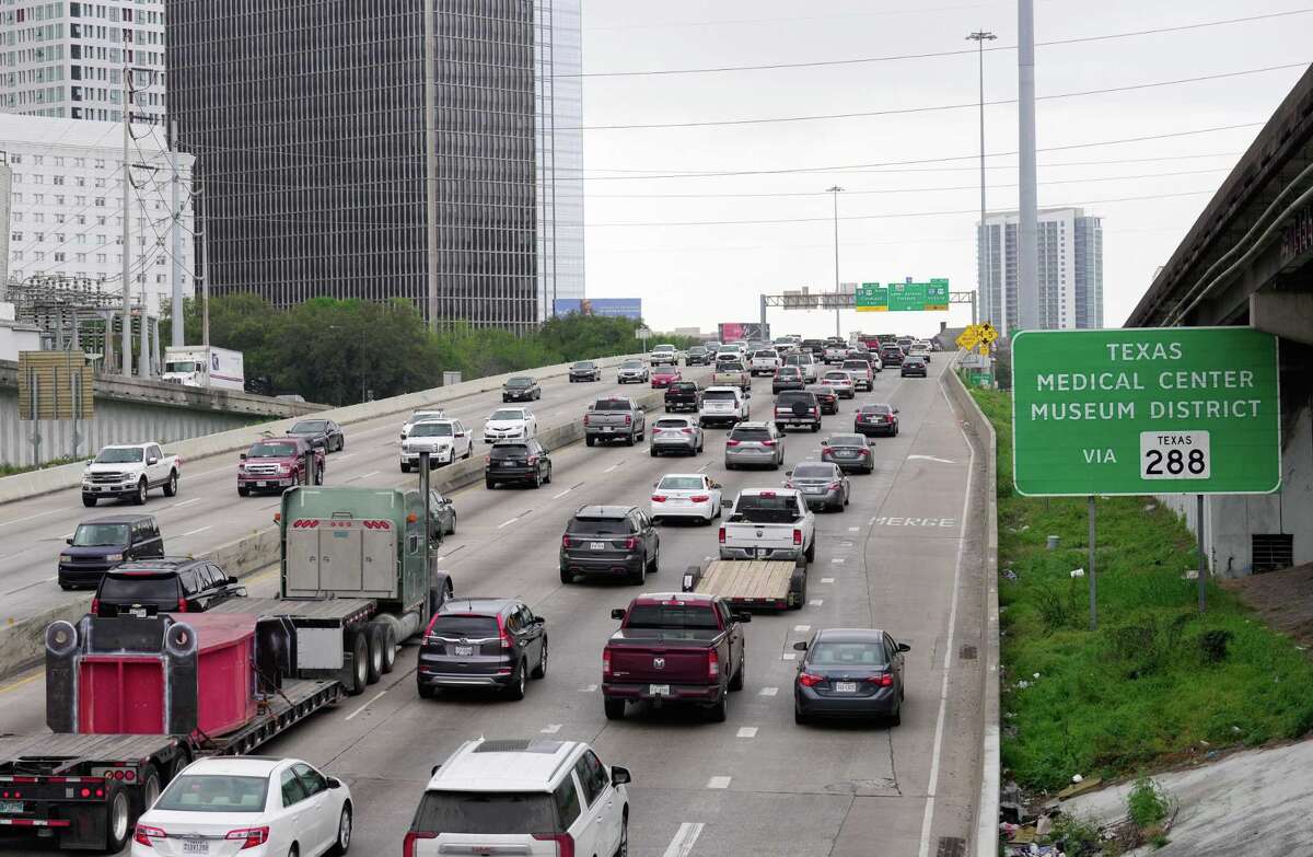 Heavy Houston traffic on I-45 South toward Galveston